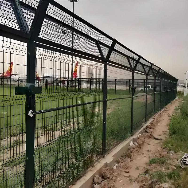郊区护栏网围栏网 - 价格